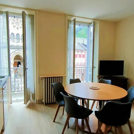 Apartamento T3 à Cauterets, 6 Pers, Proche Thermes Et Télécabine - Fr-1-234-142